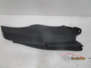 Gebruikte Zijpaneel Bekleding rechts-achter Volkswagen Golf Sportsvan Prijs € 15,00 Inclusief btw aangeboden door FZN Parts