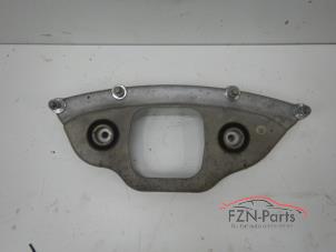 Gebruikte Steun (diversen) Mercedes C AMG (C205) 4.0 C-63 S AMG V8 Biturbo Prijs € 119,00 Inclusief btw aangeboden door FZN Parts