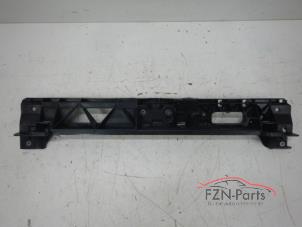 Gebruikte Frontdeel steun Peugeot 3008 II (M4/MC/MJ/MR) Prijs € 175,00 Inclusief btw aangeboden door FZN Parts