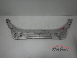 Gebruikte Frontdeel steun Mercedes C (W205) Prijs € 199,00 Inclusief btw aangeboden door FZN Parts