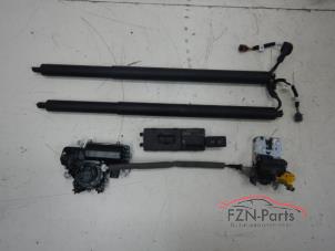 Gebruikte Achterklep motor Audi E-tron (GEN) Prijs € 499,00 Inclusief btw aangeboden door FZN Parts