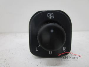 Gebruikte Spiegel Schakelaar Volkswagen Amarok Prijs € 19,00 Inclusief btw aangeboden door FZN Parts