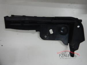 Gebruikte Cabriodak scharnier BMW Z4 Roadster (E85) 2.0 16V Prijs € 99,00 Inclusief btw aangeboden door FZN Parts