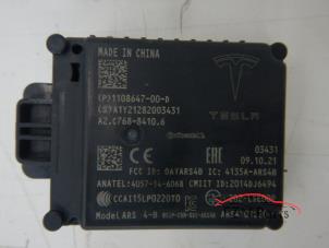 Gebruikte Radar sensor Tesla Model 3 Prijs € 149,00 Inclusief btw aangeboden door FZN Parts