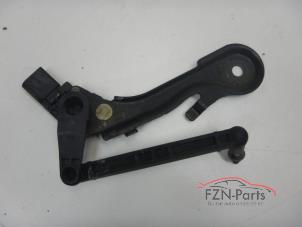 Gebruikte Koplamphoogte postitiesensor Audi A6 Prijs € 75,00 Inclusief btw aangeboden door FZN Parts