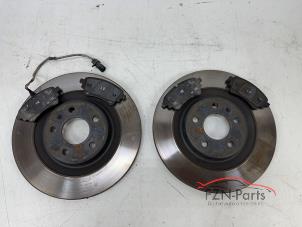 Gebruikte Remschijf + blok achter Audi A6 Avant (C8) Prijs € 299,00 Inclusief btw aangeboden door FZN Parts