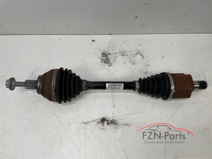 Gebruikte Aandrijfas links-voor Volkswagen Golf VIII (CD1) 1.4 GTE 16V Prijs € 448,99 Inclusief btw aangeboden door FZN Parts