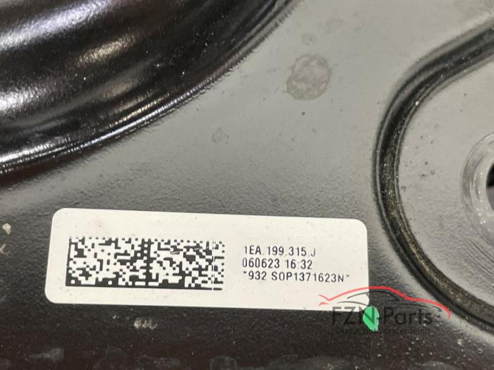 Subframe van een Volkswagen ID.7 Pro 77 kWh 2023