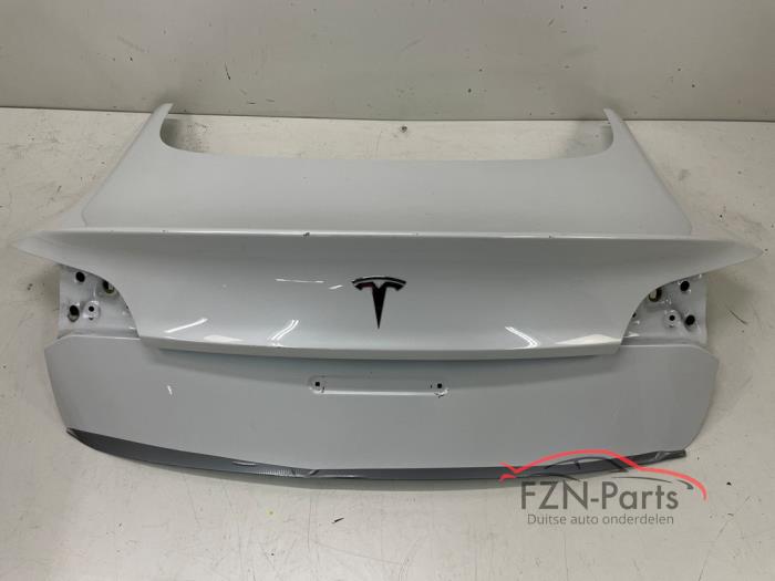 Achterklep van een Tesla Model 3  2018