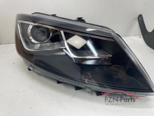 Nieuwe Rechter Koplamp Seat Alhambra (7N) Prijs € 499,00 Inclusief btw aangeboden door FZN Parts