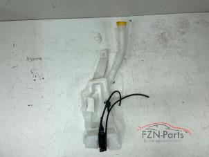 Gebruikte Ruitensproeiertank voor Mercedes Citan (420.6) Prijs € 75,00 Inclusief btw aangeboden door FZN Parts