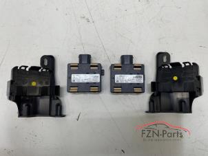 Gebruikte Side assist sensor Volkswagen Touran (5T1) Prijs € 448,99 Inclusief btw aangeboden door FZN Parts
