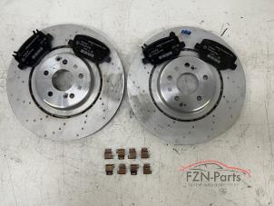 Nieuwe Remschijf + blok achter Mercedes C-Klasse AMG (W206) Prijs € 899,01 Inclusief btw aangeboden door FZN Parts