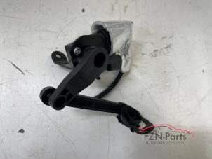Gebruikte Koplamphoogte postitiesensor Volkswagen Golf VIII (CD1) Prijs € 75,00 Inclusief btw aangeboden door FZN Parts