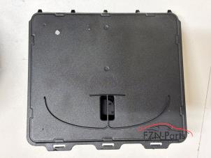 Gebruikte Draadloze oplader Volkswagen Tiguan (CT1) Prijs € 249,01 Inclusief btw aangeboden door FZN Parts