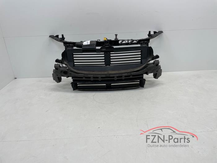 Gebruikte Frontpaneel Mercedes GLB (247.6) 2.0 GLB-200d 4-Matic Prijs € 799,00 Inclusief btw aangeboden door FZN Parts