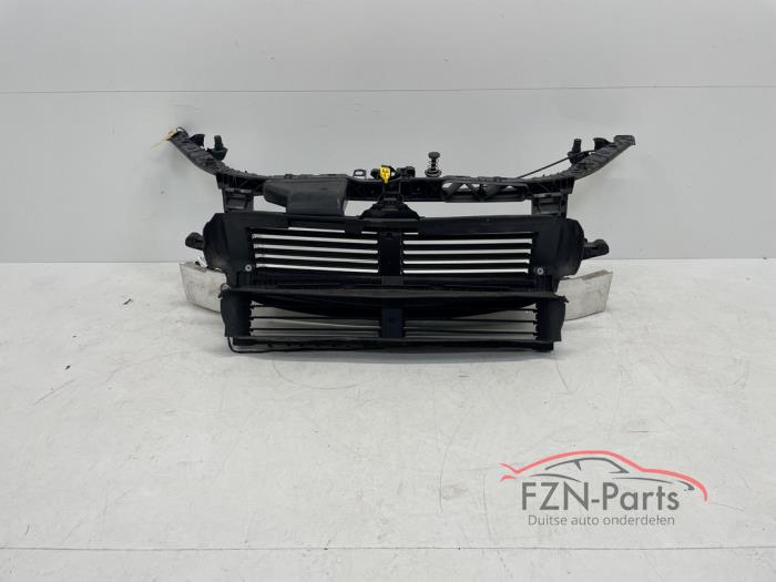 Gebruikte Frontpaneel Mercedes GLB (247.6) 2.0 GLB-200d 4-Matic Prijs € 799,00 Inclusief btw aangeboden door FZN Parts