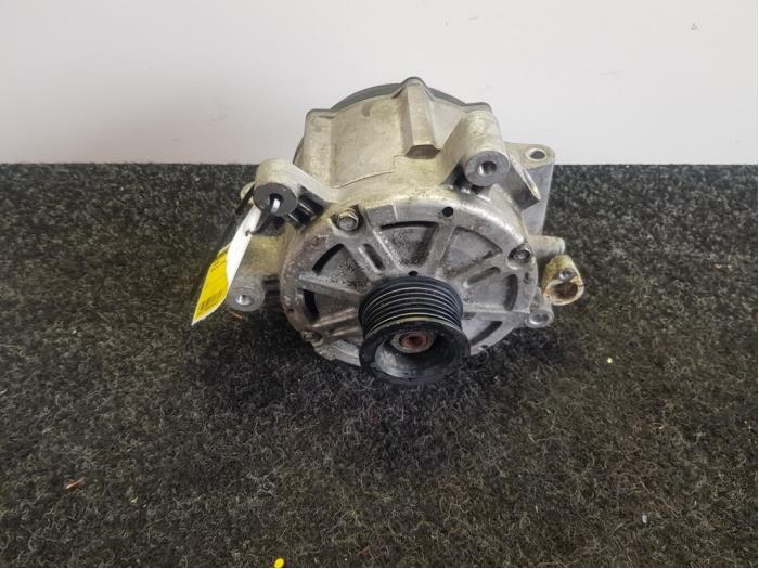 Gebruikte Dynamo Porsche Cayenne (9PA) 4.5 S V8 32V Prijs € 119,95 Inclusief btw aangeboden door Van Kronenburg Engines
