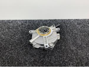 Gebruikte Vacuumpomp (Benzine) Audi RS 6 Avant (C7) 4.0 V8 TFSI 32V Prijs € 39,95 Inclusief btw aangeboden door Van Kronenburg Engines