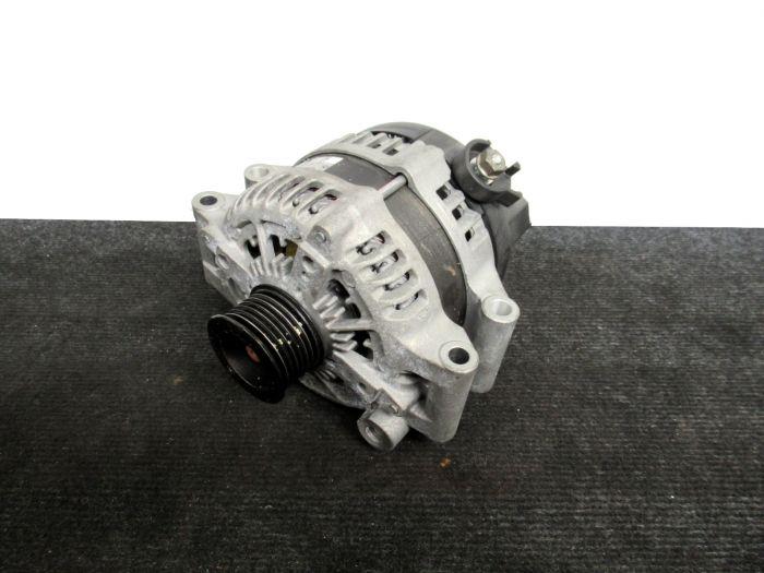 Gebruikte Dynamo BMW 5 serie (F10) M5 V8 32V TwinPower Turbo Prijs € 124,94 Inclusief btw aangeboden door Van Kronenburg Engines