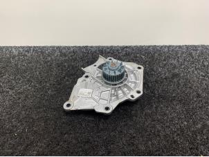 Gebruikte Waterpomp Audi S3 Sportback (8VA/8VF) 2.0 T FSI 16V Prijs € 30,00 Inclusief btw aangeboden door Van Kronenburg Engines