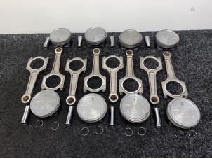 Nieuwe Zuiger Landrover Range Rover Sport (LS) 4.4 V8 32V SE Prijs € 499,95 Inclusief btw aangeboden door Van Kronenburg Engines