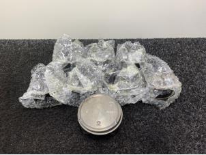 Nieuwe Zuiger Landrover Range Rover Sport (LS) 4.4 V8 32V SE Prijs € 74,95 Inclusief btw aangeboden door Van Kronenburg Engines