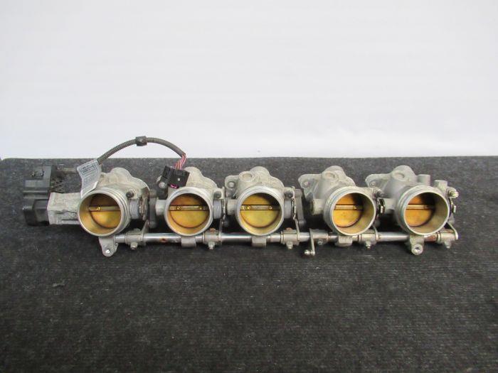 Gebruikte Gasklephuis BMW 5 serie (E60) M5 V-10 40V LHD Prijs € 274,95 Inclusief btw aangeboden door Van Kronenburg Engines