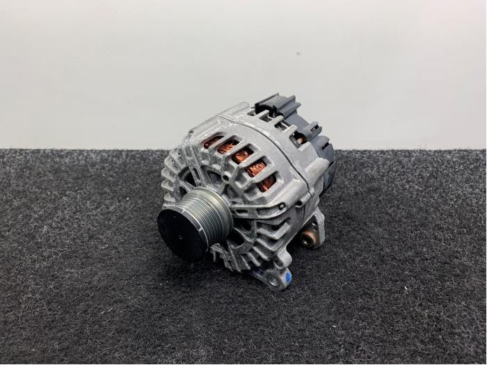 Gebruikte Dynamo Audi A5 (8T3) 2.0 TDI 16V Prijs € 54,99 Inclusief btw aangeboden door Van Kronenburg Engines