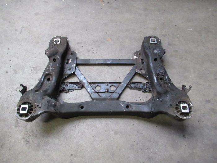 Gebruikte Subframe Bentley Continental GT 6.0 Flex W12 48V Prijs € 399,99 Inclusief btw aangeboden door Van Kronenburg Engines