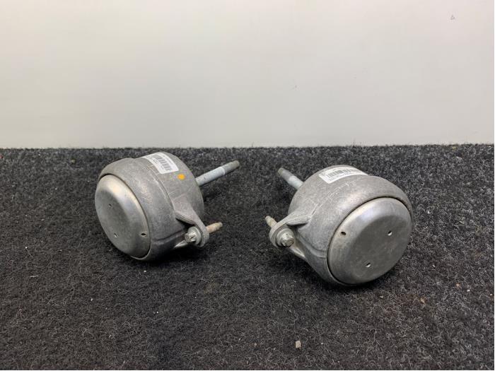 Gebruikte Motorrubber Porsche 911 (991) 3.8 24V Carrera 4S Prijs € 149,99 Inclusief btw aangeboden door Van Kronenburg Engines