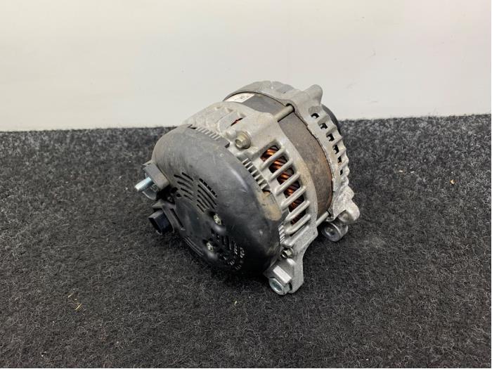 Dynamo van een Porsche Macan (95B) 3.6 V6 24V Turbo 2016