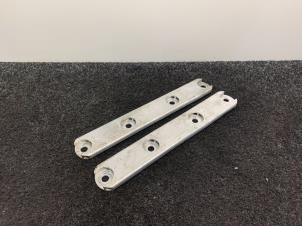 Gebruikte Steun (diversen) Porsche 911 (991) 3.8 24V Carrera 4S Prijs € 39,99 Inclusief btw aangeboden door Van Kronenburg Engines