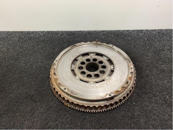 Gebruikte Vliegwiel dubbele massa Volvo V70 (BW) 2.5 FT 20V Prijs € 99,99 Inclusief btw aangeboden door Van Kronenburg Engines