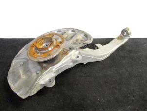 Gebruikte Fusee houder links-voor Mercedes ML III (166) 3.5 ML-350 BlueEFFICIENCY 24V Prijs € 199,94 Inclusief btw aangeboden door Van Kronenburg Engines