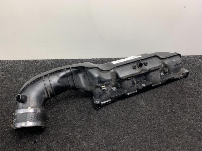 Gebruikte Spruitstuk Inlaat BMW 5 serie (F10) M5 V8 32V TwinPower Turbo Prijs € 99,99 Inclusief btw aangeboden door Van Kronenburg Engines