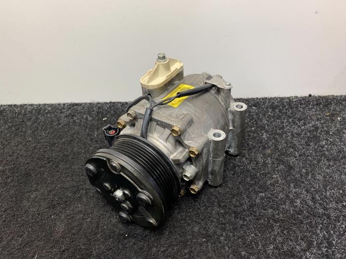 Nieuwe Aircopomp Ford Mondeo III 1.8 16V Prijs € 79,94 Inclusief btw aangeboden door Van Kronenburg Engines