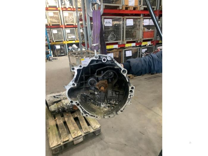 Gebruikte Versnellingsbak Audi 80 (B4) 2.0 E Prijs € 99,95 Inclusief btw aangeboden door Van Kronenburg Engines
