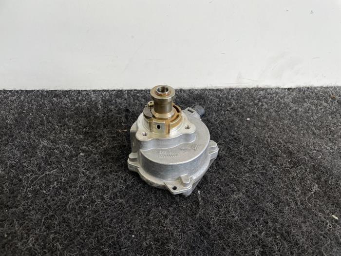 Gebruikte Vacuumpomp (Benzine) BMW 3 serie (E90) 323i 24V Prijs € 45,00 Inclusief btw aangeboden door Van Kronenburg Engines