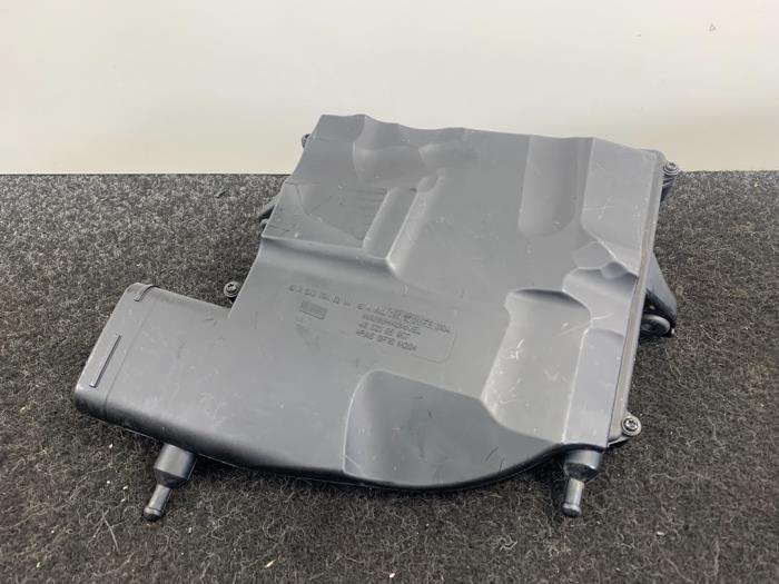 Nieuwe Luchtfilterhuis Mercedes CLS (C219) 320 CDI 24V Prijs € 39,95 Inclusief btw aangeboden door Van Kronenburg Engines