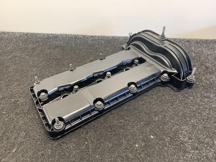 Gebruikte Kleppendeksel Jeep Grand Cherokee (WK/WK2) 3.0 CRD V6 24V Prijs € 45,00 Inclusief btw aangeboden door Van Kronenburg Engines