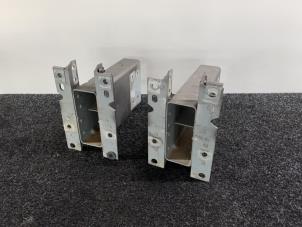 Gebruikte Frontbalk Jaguar XK 4.2 XKR-S V8 32V Prijs € 174,94 Inclusief btw aangeboden door Van Kronenburg Engines