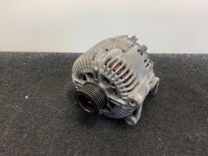 Gebruikte Dynamo BMW 5 serie (E60) M5 V-10 40V LHD Prijs € 199,94 Inclusief btw aangeboden door Van Kronenburg Engines