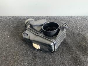 Gebruikte Luchtfilterhuis Mercedes CLK (R209) 1.8 200 K 16V Prijs € 24,95 Inclusief btw aangeboden door Van Kronenburg Engines