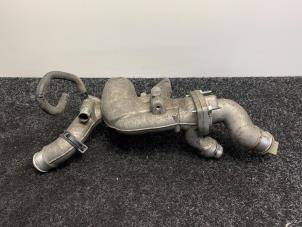 Gebruikte Thermostaathuis Aston Martin Vantage 4.3 V8 32V Prijs € 150,00 Inclusief btw aangeboden door Van Kronenburg Engines