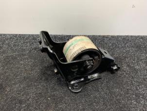 Gebruikte Motorsteun Nissan X-Trail (T30) 2.0 16V 4x4 Prijs € 40,00 Inclusief btw aangeboden door Van Kronenburg Engines