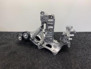 Nieuwe Dynamosteun onder Mercedes A (W176) 2.2 A-200 CDI, A-200d 16V 4-Matic Prijs € 35,01 Inclusief btw aangeboden door Van Kronenburg Engines