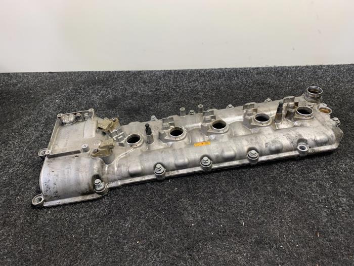 Gebruikte Kleppendeksel BMW 5 serie (E60) M5 V10 40V Prijs € 82,59 Inclusief btw aangeboden door Van Kronenburg Engines