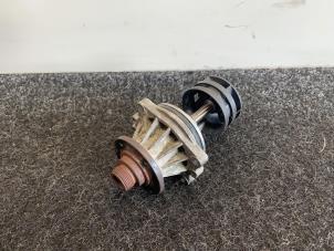 Gebruikte Waterpomp BMW 5 serie (E60) M5 V10 40V Prijs € 49,95 Inclusief btw aangeboden door Van Kronenburg Engines