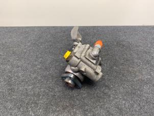 Gebruikte Servopomp Jaguar XJ (X351) 5.0 XJ-R 575 V8 S/C 32V Prijs € 199,94 Inclusief btw aangeboden door Van Kronenburg Engines